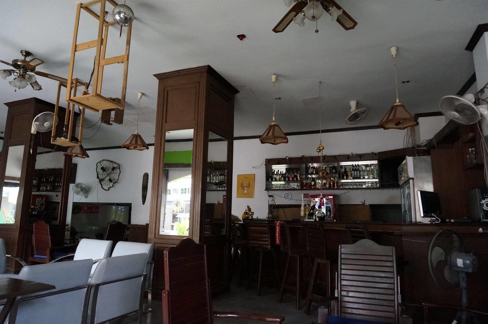 Sand Inn Hotel 후아 힌 외부 사진